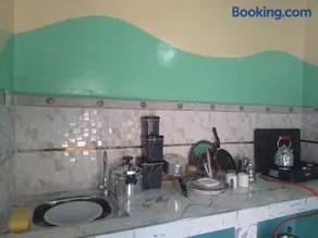 Studio avec cuisine - kitchen - Image 4