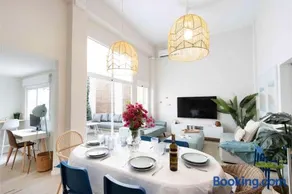 EcoCasa!! Groups - 8 min Metro to Valencia - Premium Renovated - Fully Equipped - Patio - Business Invoices - Min 11 noches - Image 1