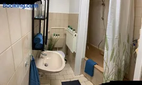 Haus am Stadtrand mit super Verbindung in die City - Image 3
