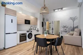 Marina Beach Apartments - Image 1