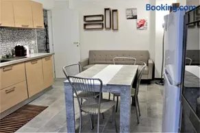 LS-House Apartment - In the Heart of Sanremo - Image 1