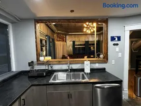 1 Mile From Boyne Mt- Chateau Patak - Image 2