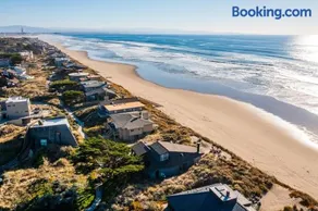 Oceanfront Retreat on Pajaro Dunes Beach - Image 3