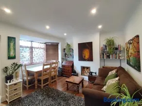 VC - Cottage In The City - Image 3