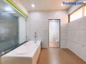 Lions Hotel Adidev - Image 3