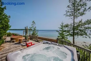 Norse Nook SAUNAHOT TUB Waterfront - Image 2