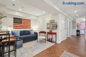 Capitol Hill East House 2BR Near Metro - Image 1