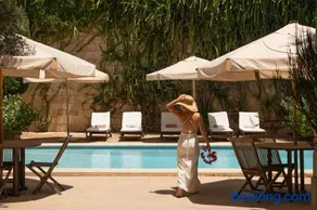 CASA SAN ROCCO - Luxurious Grand 18th C. Palace with Gardens & Pool - Image 2
