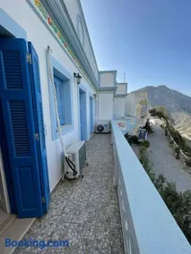 Hotel THE OLIVE TREE - Image 2