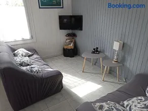 Holiday Home in Port Blanc by Sandy Beach - Image 2