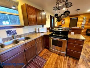 KM Ranch Hideaway Cabin - Image 2