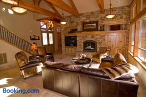 56640 Sunstone Loop - Image 4
