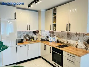 Elegant Stay 1-Bedroom Apartment in St St Constantine and Helena, Free Parking - Image 2