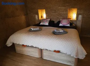 Eco-Finca Azuay - Cave refuge - Image 2
