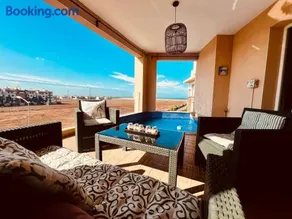 Ocean Gem - Exclusive 2BR, Balcony Pool, Beach, Surf & Views - Image 2