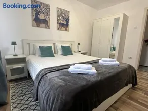Apartament 2 Cam Cetate - Image 1