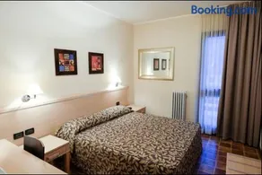 HOTEL Monte Cimone - Image 4