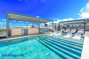 Grey Grand Villa Private Pool - Image 3