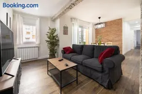 Spacious Bright-3Bedrooms 2Bathrooms-Av. America - Image 1
