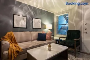 Landing Modern Apartment with Amazing Amenities (ID2207X32) - Image 5