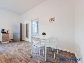 Tolstov Apartments - Several 1 Room Fitter Apartments with kitchen and washing machine - 25 Min Messe DUS - Image 4