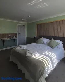 Moorside Hotel and Cafe - Image 2