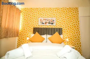 3 Bed House Near Windsor Heathrow Parking - Image 4