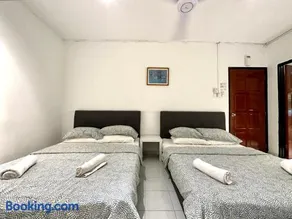 BNB Cozy Homestay @ Bdr Country Homes (Corner Hse) - Image 3
