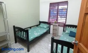 Sazali Homestay - Image 3