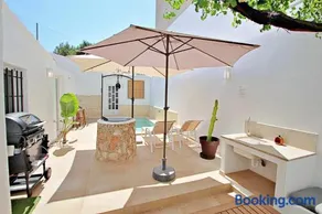L-Andrago - modern townhouse with pri plunge pool - Image 2