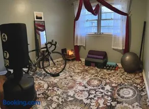 Happy Haven w hottub, Gym, & hammocks in West AVL - Image 4