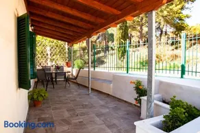 Spyran Apartment - Image 2