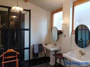 Fishbird Art Deco Villa - Image 4