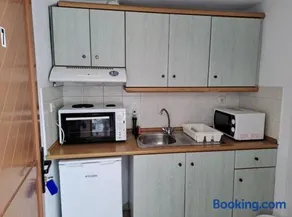 Babis Sea view apartments 7 - Image 3