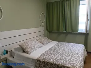 Linate Home Suite & Aparthotel - 10 minutes by walk from-to airport - Con parcheggio sorvegliato in loco e a 10 minuti a piedi da e per aeroporto di Linate metro blu M4 - Image 2
