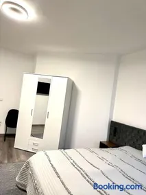 Aparthotel - Image 4