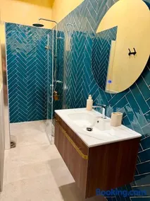 Santa Monica Boutique Apartments - Image 2