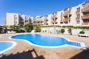 Apartment mit Pool, Garten und Terrasse | Bergblick | Strand in der Nähe | Ideal für Homeoffice - Image 4