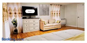 Gorgeous 2nd Floor Home with Private Entry - Image 2