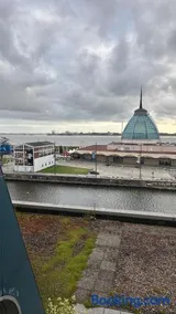 FeWo am Deich im Columbus Center mit Pool und Aufzug - Image 1