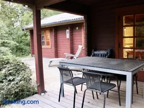 Ferienhaus-auf-Naturgrundstueck-mit-Ofen-Tischfussball-und-zwei-Terrassen - Image 3