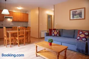 Vista Arinsal Apartments - Image 3