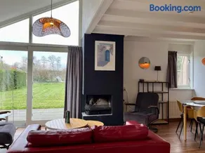 Spacious home in Zwiggelte - Image 2