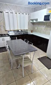 Casa aconchegante, cercada, em local tranquilo! - Image 4