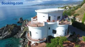 Villa Alcado - Image 2