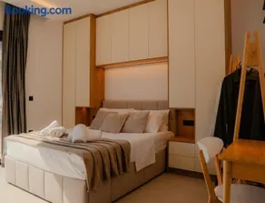 40 Urban Living - Image 4