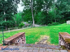 Beautiful Country Retreat - 40 guests! - Image 3