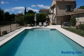 mas attached to another building with private pool 4 people in carpentras, at the foot of the ventoux in provence. - Image 2