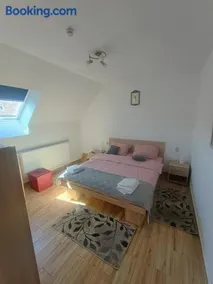 Casa de vacanță la munte Sâmbăta de sus - Image 1