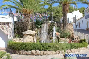 Ferienhaus „Casa Teones“ mit Bergblick, privatem Pool und Terrasse - Image 3
